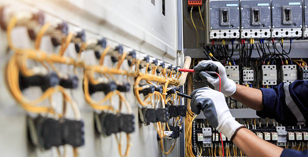 Professional Electrician technician working in Garrett, TX
